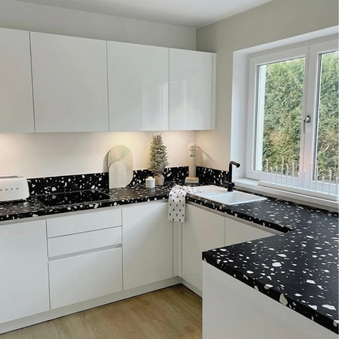 REVESTIMIENTO TERRAZO NEGRO